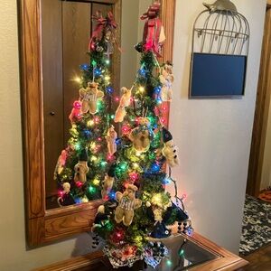 BEAUTIFUL  “VINTAGE LOOK” CHRISTMAS TREE 34 INCHES TALL
